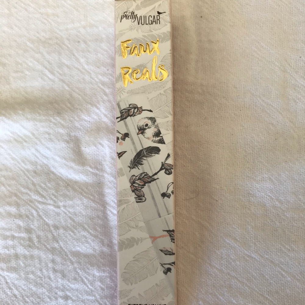 Pretty Vulgar Faux Reals mascara